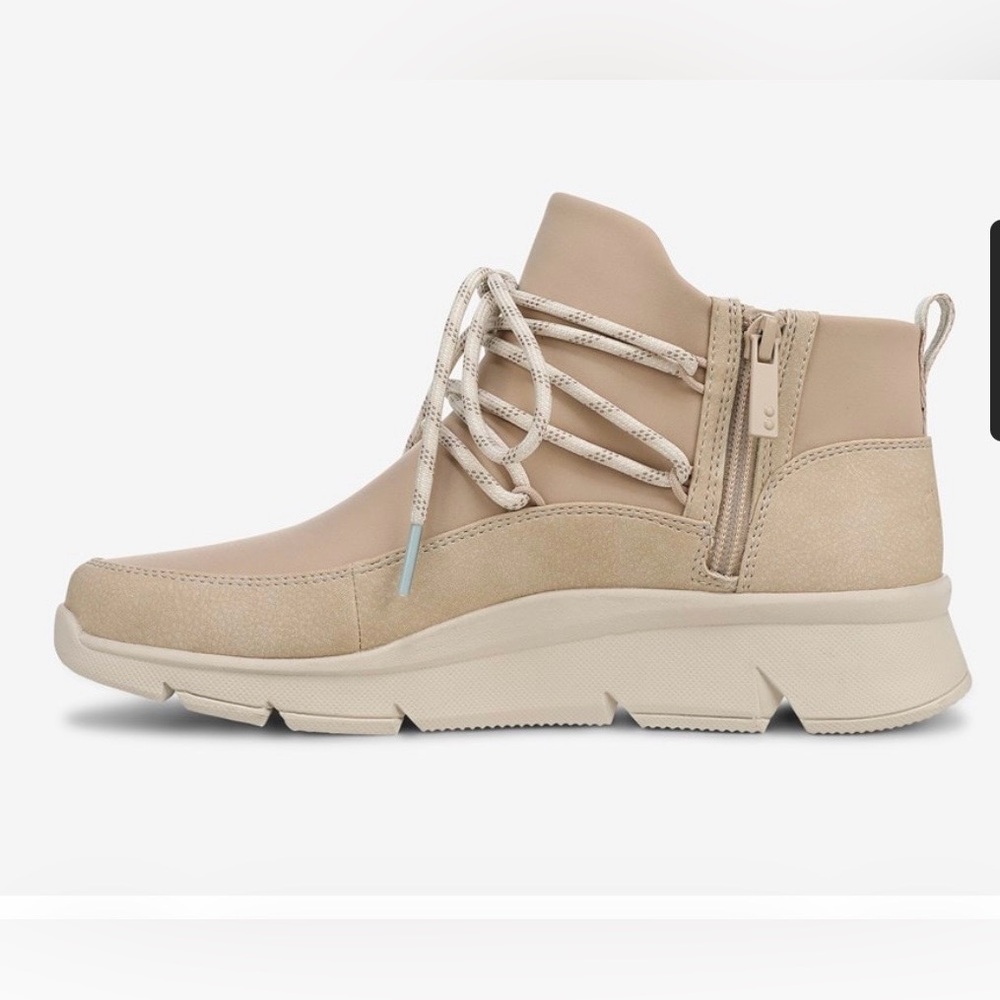BNWT fRykä Charisma Ankle Bootie Brand New w/tags. Size 10 M Latte Brown Nylon - Picture 2 of 7